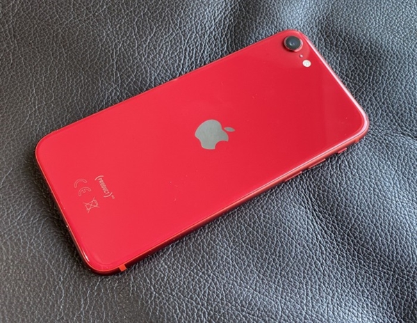 iPhone SE 2 将带动苹果手机整体销量，成本只有售价的一半