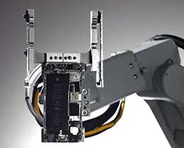 苹果公布最新 iPh蝉试客兑换码one 拆解机器人 Dave：能更好回收稀土和钨