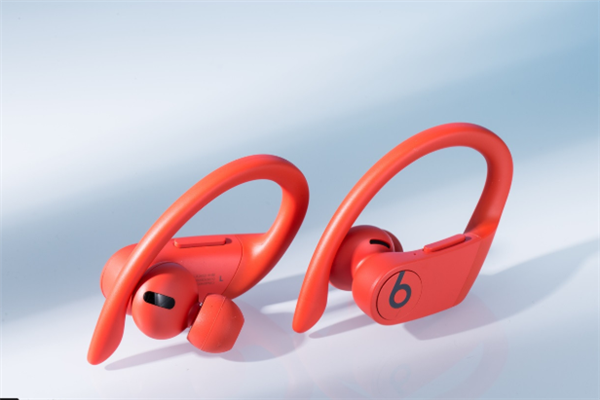 苹果中国正式上架 Powerbeats Pro 无线耳机：售价 1888 元